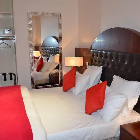 Regina Montmartre Hotel
