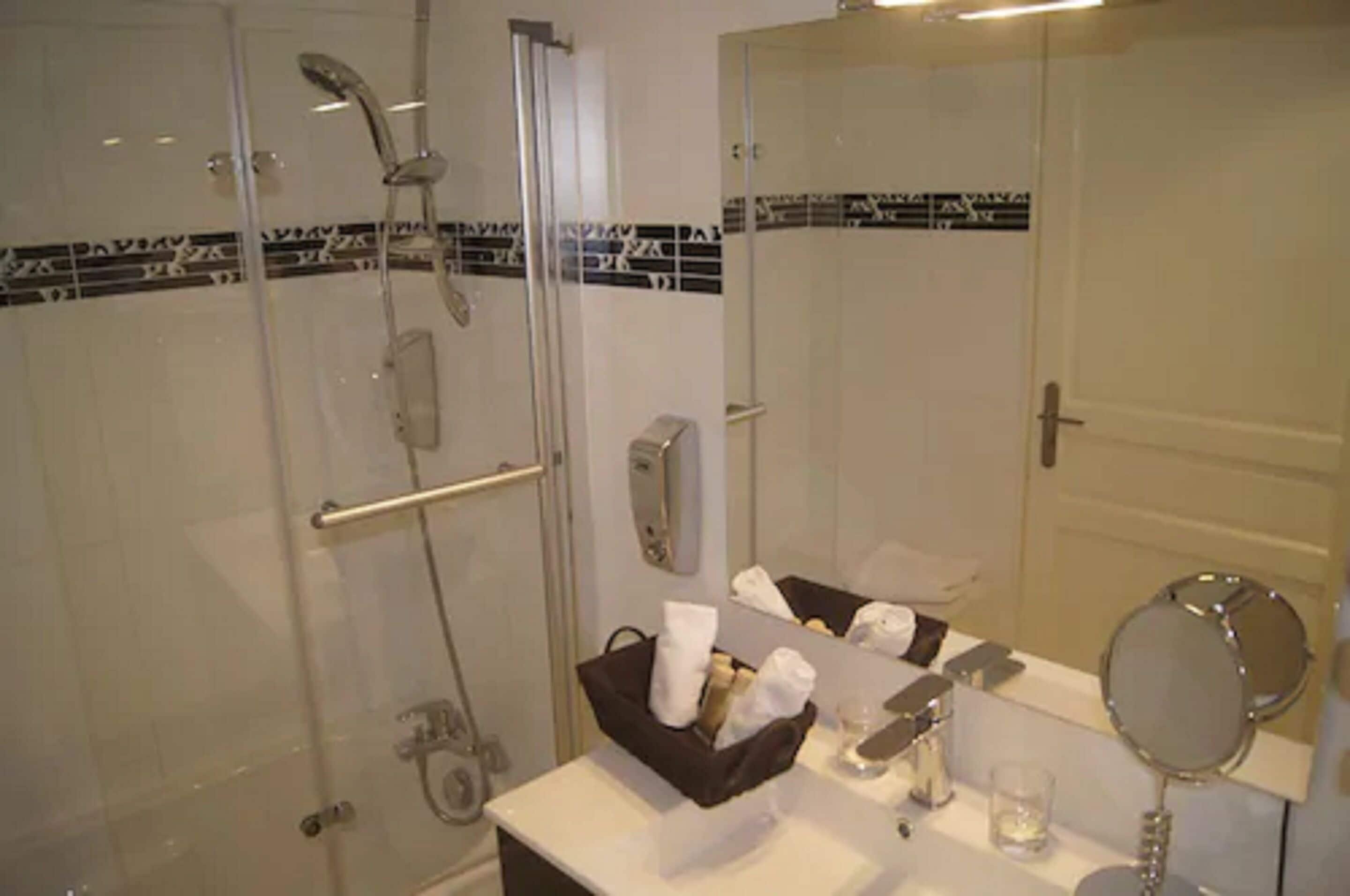 Regina Montmartre 3* Paris